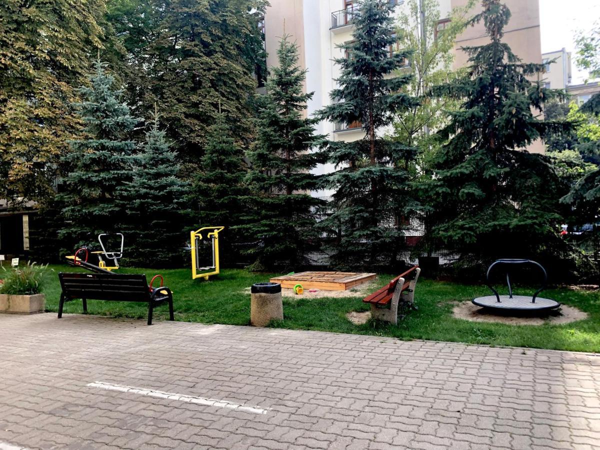 Zwykle Mieszkanie Na Wilenska, Trzy Przystanki Do Starego Miasta,dwa Przystanki Do Szpitala Praskiego Варшава