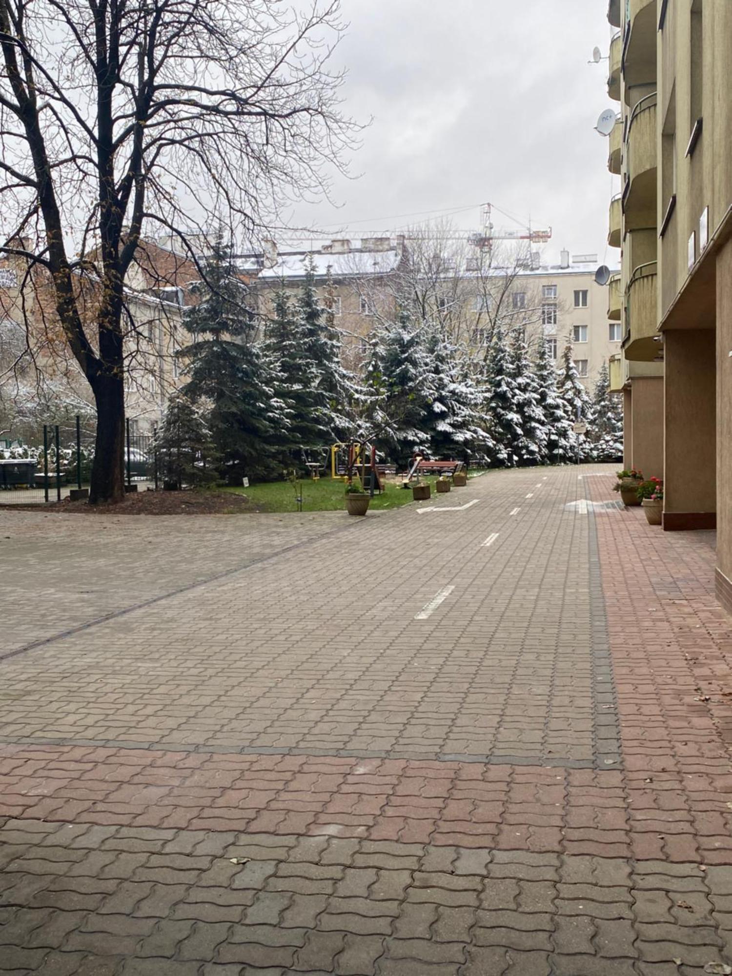 Апартаменти Zwykle Mieszkanie Na Wilenska, Trzy Przystanki Do Starego Miasta,dwa Przystanki Do Szpitala Praskiego Варшава